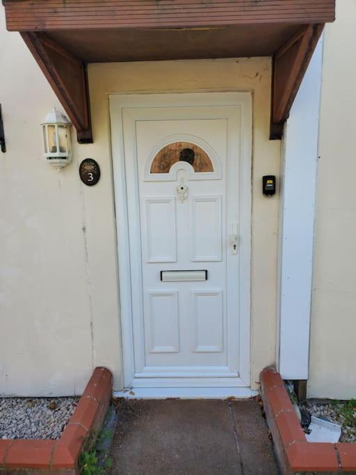 Central Windsor 2 Bedroom Flat With Free Parking Exteriör bild